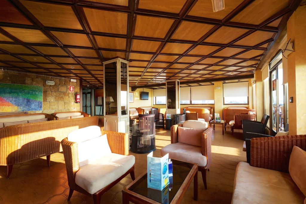 Hotel Guadalquivir Sanlucar de Barrameda Bagian luar foto